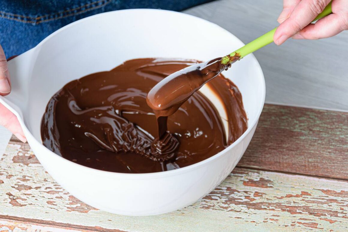 Çikolata Temperleme Yöntemi ile Lezzetine Ayrı Bir Boyut Katın