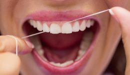Diş İpi Nasıl Kullanılır? Kullanım Amacı ve Faydaları Nelerdir?
