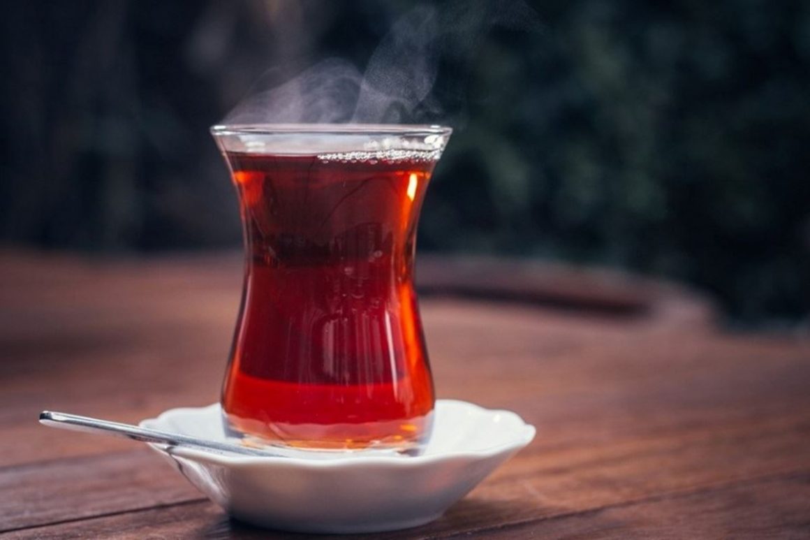 Hangi Saatte Çay İçilmez Bilmecesi