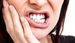 Diş ve Dişeti Hassasiyeti Nedir?