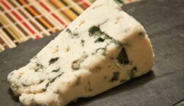 Küflü Peynir Nedir?