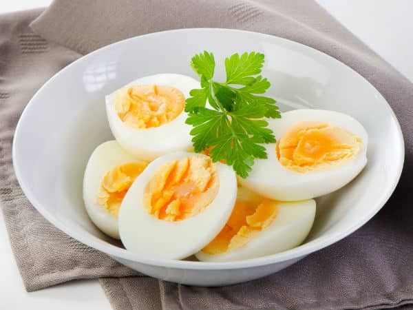 ordek-yumurtasi-yemeklerde-nasil-kullanilir-faydalari-ve-kalori-miktari-58037