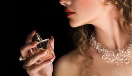 Parfüm Nasıl Sıkılır? Nelere Dikkat Edilmelidir?