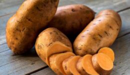 Tatlı Patates Nedir? Besin Değerleri ve Faydaları Nelerdir?