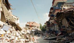 17 Ağustos Depremi Sözleri: Derin İzler ve İnsanlık Dersleri