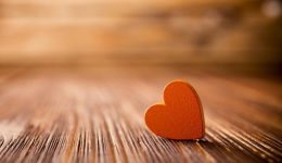 Aşkın Dilinde Edebi Sözler: Romantik ve İlham Verici